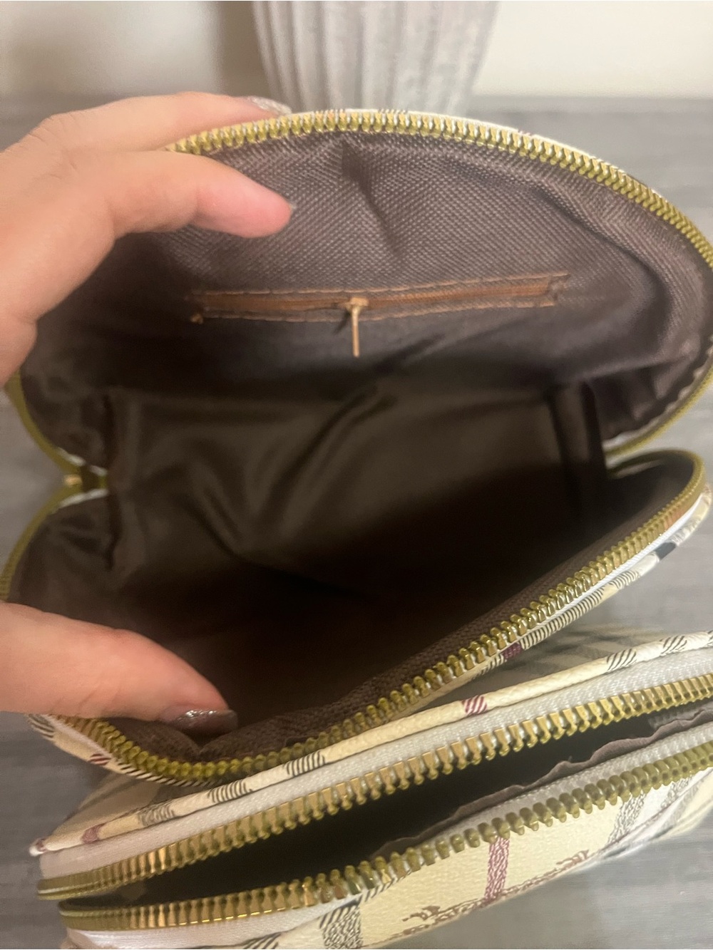 Checked Cream Zip Cosmetic Pouch - Picture 6 of 8